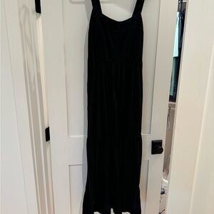 Z Supply black tiered maxi sz L